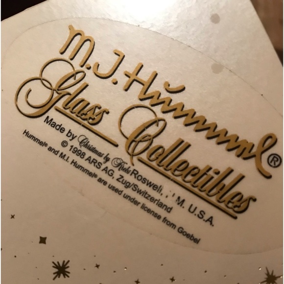 M.I. Hummel Glass Ornament 2001 - Picture 2 of 6